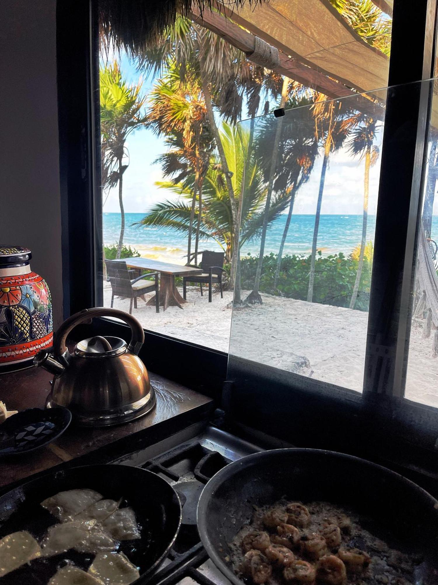 Casa De Mar, Tulum, Hermosa Villa Privada A La Orilla Del Mar Con Cocina Exterior foto